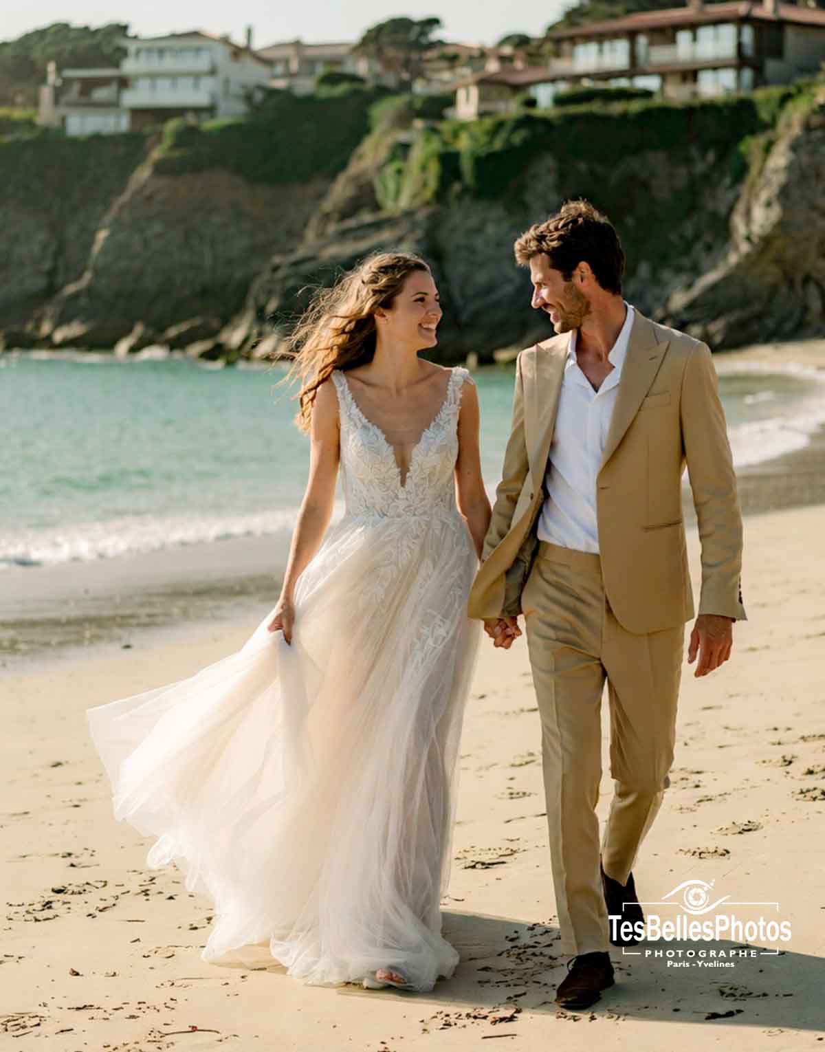 Photographe couple Saint-Lunaire – séance pré-mariage sur la plage