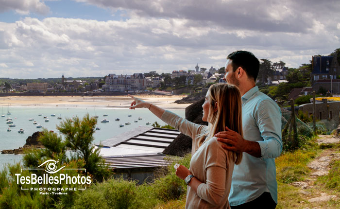 Photographe couple à Saint-Lunaire – séance photo de couple naturelle